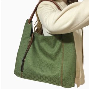 🍀BEAUTIFUL RARE🍀 Gucci hobo